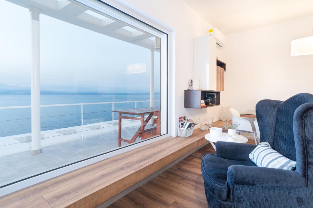 Epipleon Suites Ájoi Apósztoli Kültér fotó