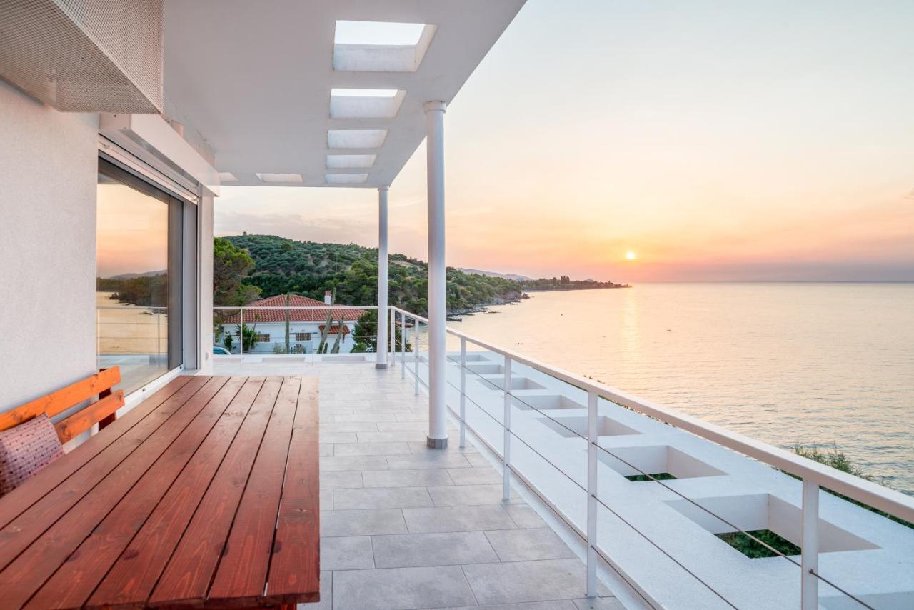 Epipleon Suites Ájoi Apósztoli Kültér fotó