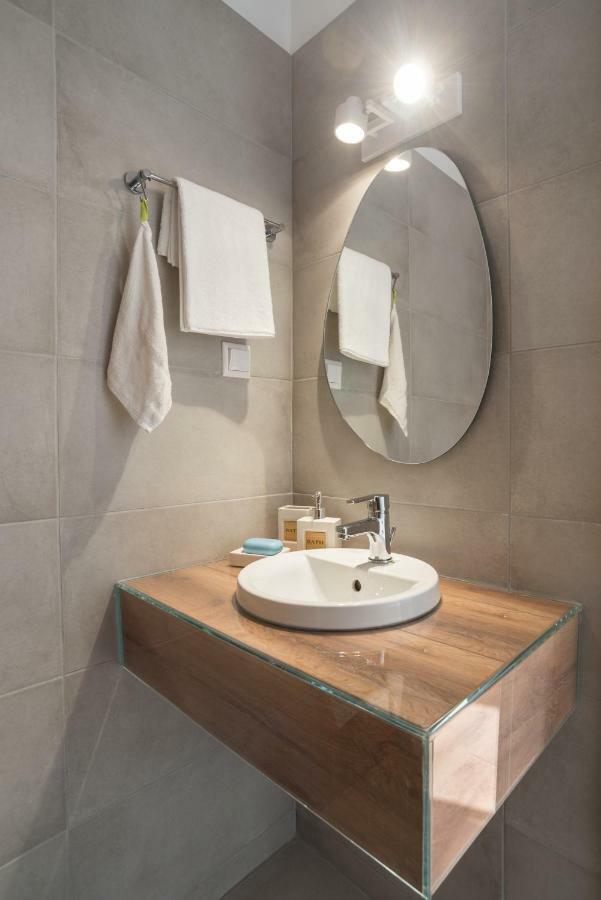 Epipleon Suites Ájoi Apósztoli Kültér fotó